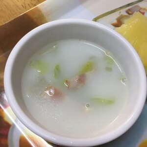 白菜ベーコンのミルクスープ
